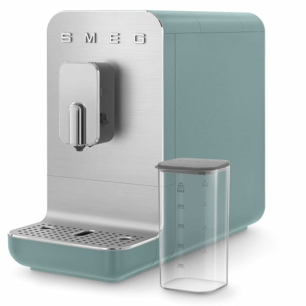 Smeg Superautomatische Kaffeemaschine BCC13EGMEU